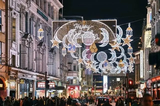 Iluminación en Londrés por Ramadán