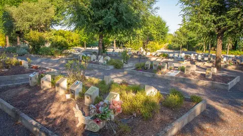 Cementerio para mascotas Última Llar